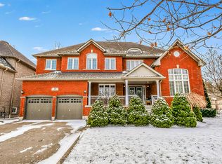 38 Camelot Sq, Barrie, ON L4M 0C3