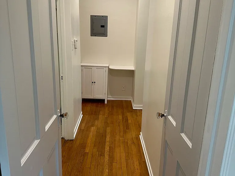 1057 Masselin Ave #1057 — Photo 17