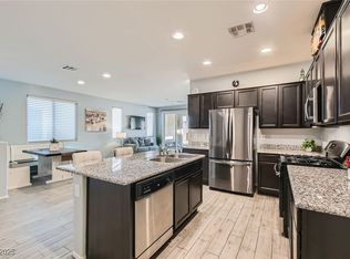 320 San Antonio River St, Las Vegas, NV 89084