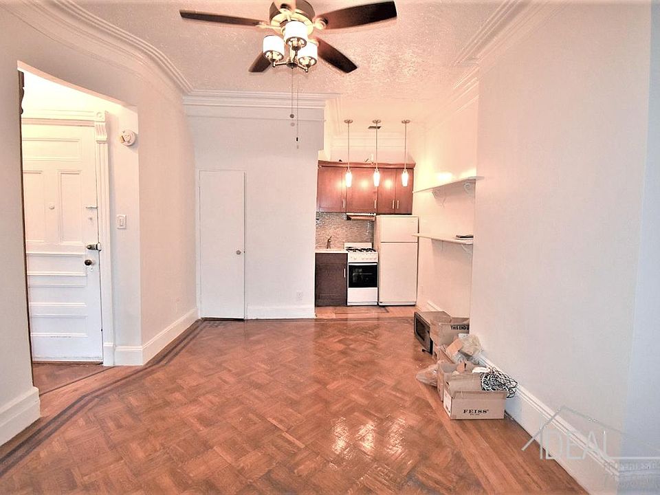 1st image of 221 Garfield Pl #7
