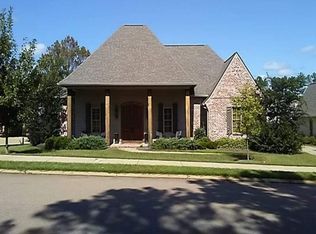 118 Shoreline Dr, Madison, MS 39110