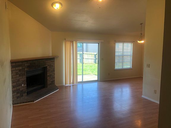3rd image of 3411 W Buckeye St