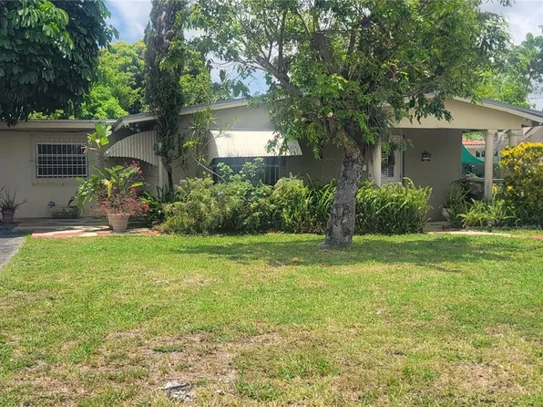 820 SE 4th Pl, Hialeah, FL 33010