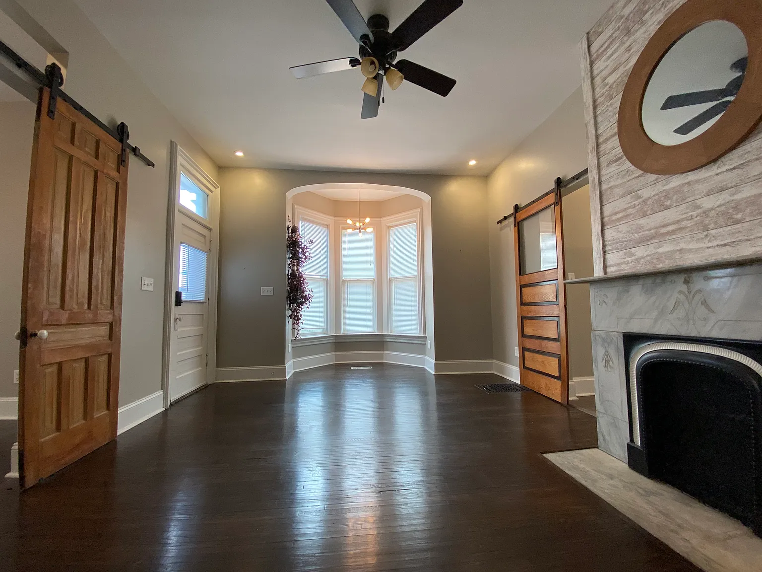 1 bed, 1.5 bath, $1,100 — Photo 2
