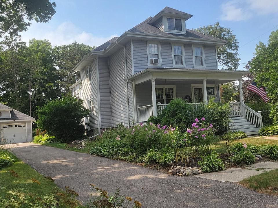 1st image of 303 S Washington STREET