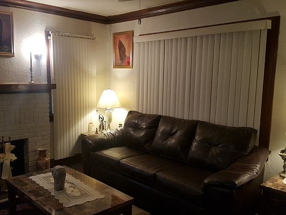 3rd image of 123 N Day Ave