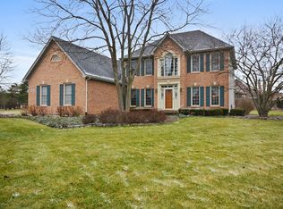 3301 Greenwood Ln, Saint Charles, IL 60175