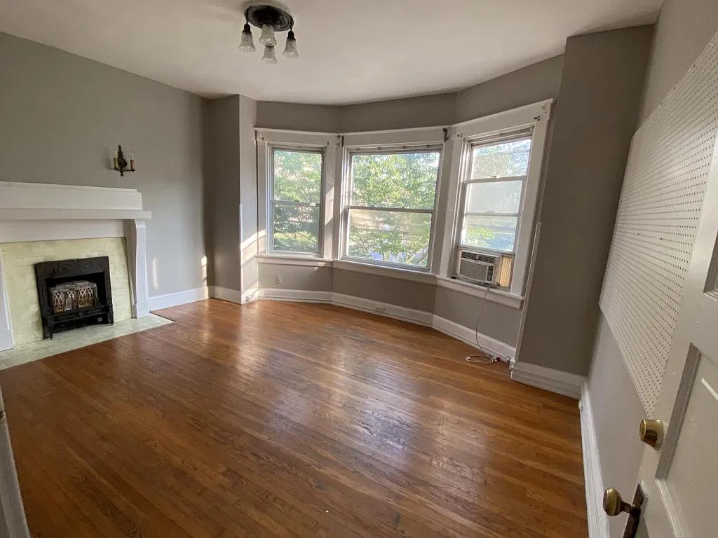 231 W McMillan Unit 2 — Photo 1