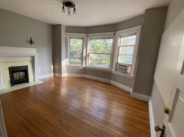 231 W McMillan St, Cincinnati, OH