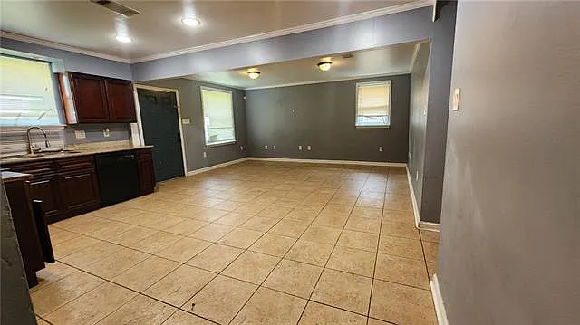 7500 Symmes Ave — Photo 3