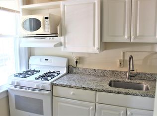 1305 Potomac St NW APT 202, Washington, DC 20007