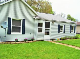 2407 W 3rd St, Dixon, IL 61021