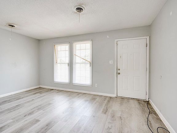5th image of 2179 Vandivere Rd