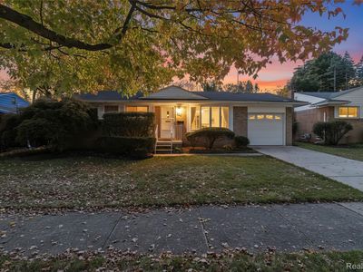 536 Rewold Dr, Rochester, MI, 48307