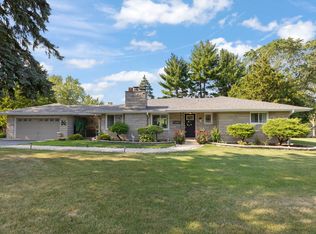 213 Redbud Dr, Joliet, IL 60433