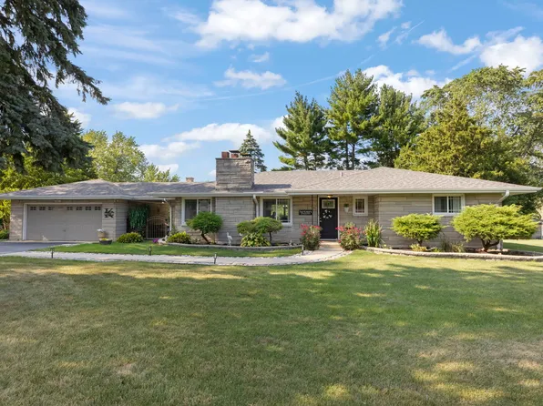 213 Redbud Dr, Joliet, IL 60433