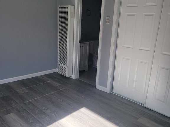 3rd image of 10951 California Ave #10951