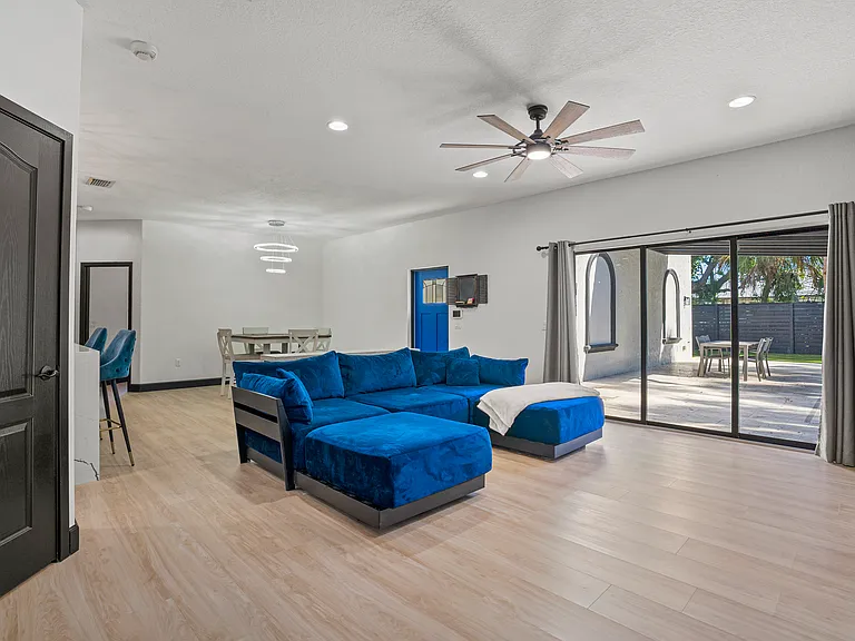 1185 S Shade Ave — Photo 9
