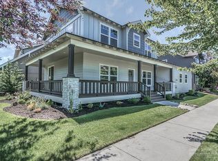 2883 NE Rainier Dr, Bend, OR 97701
