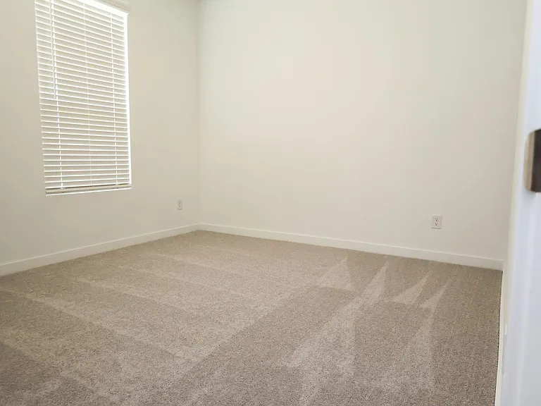 616 Arabian Ln — Photo 12