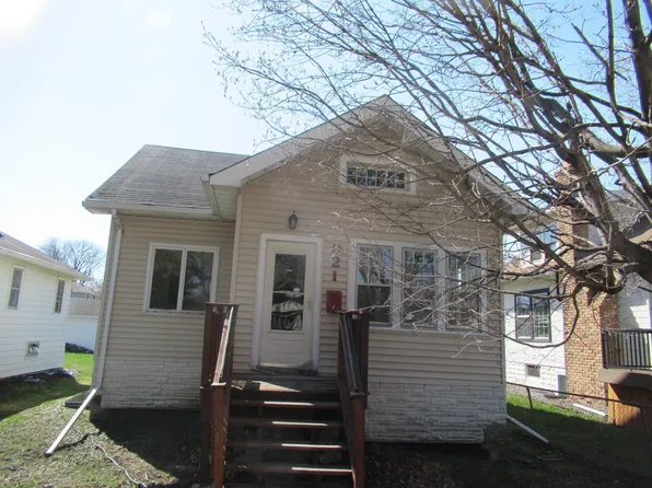 921 20th Ave SE, Minneapolis, MN 55414