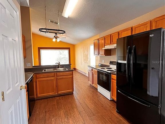 5th image of 2280 Pebblewood Dr