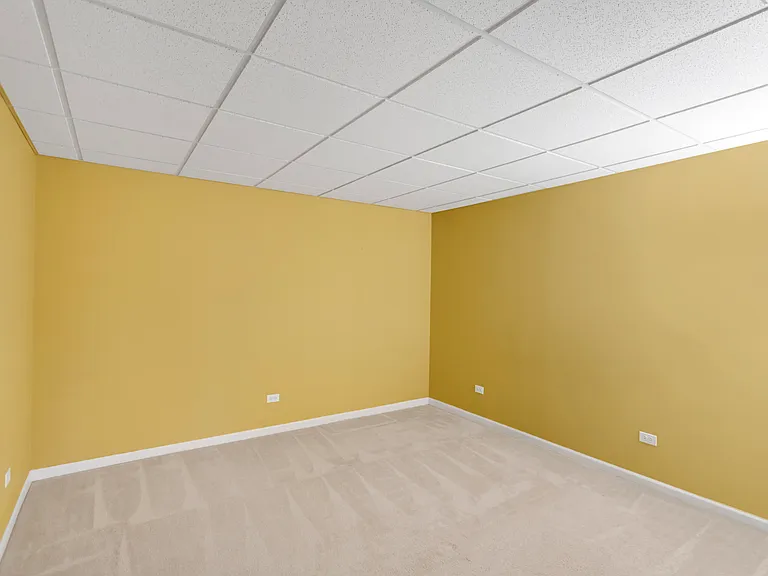 3N812 John Greenleaf Whittier Pl — Photo 71