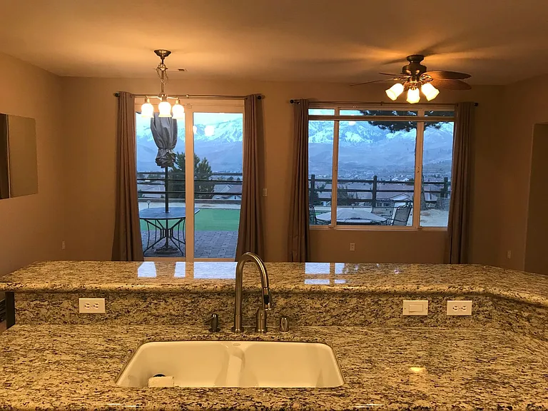 9112 Mount Pleasant Dr — Photo 8