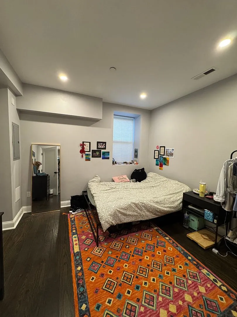 Gorgeous Ultra Modern Cleveland Circle Apt w YT Video Tour! Pictures do it no justice! NO FEE, Ce... — Photo 3