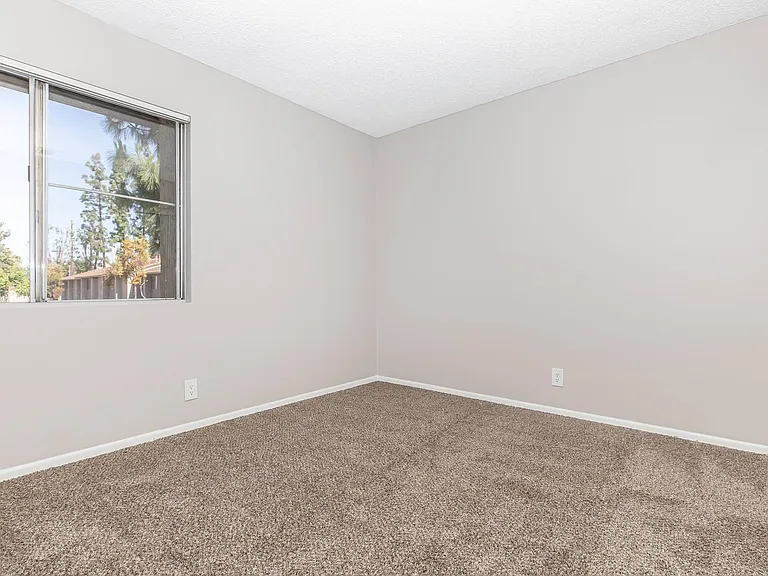 Sierra Vista — Photo 39
