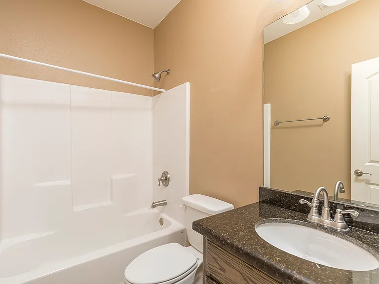 1331 E Candor Dr — Photo 14