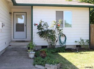 1260 W Vine St, Lebanon, OR 97355