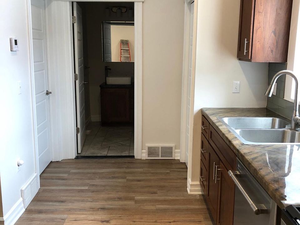 2nd image of 197 Virginia St #1C