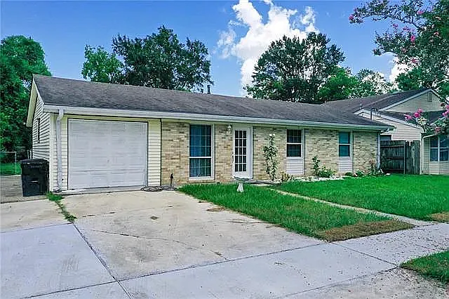 2412 Riverbend Dr #1 — Photo 1