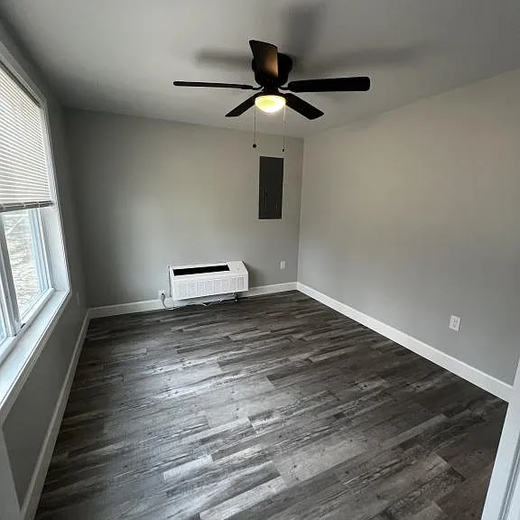 6520 Ridge Rd — Photo 6