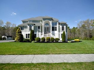 4 Bayside Rd, Egg Harbor Township, NJ 08234