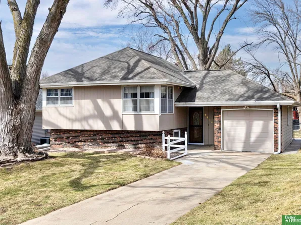 9544 Sprague St, Omaha, NE 68134