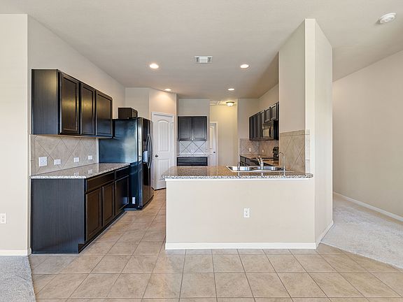 5th image of 127 Navidad River Dr