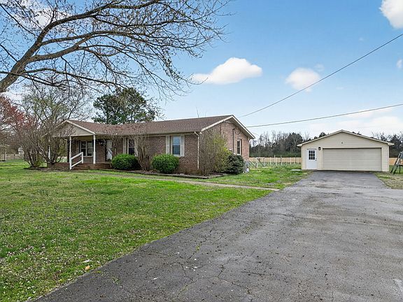 2nd image of 4377 Windrow Rd