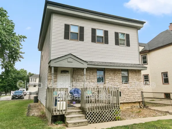 621 Oneida St APT 2, Joliet, IL 60435