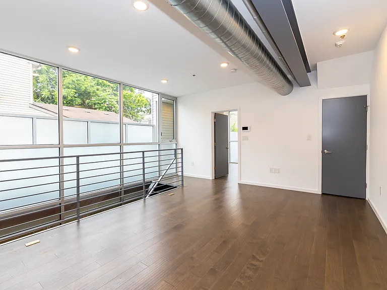 1520 N Marshall St #1 — Photo 6