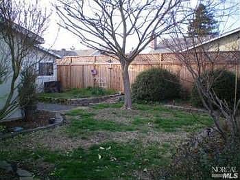 2nd image of 1409 Tuliptree Rd