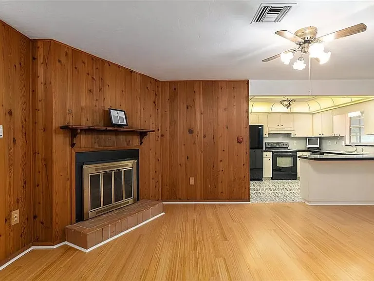 4510 NW 31st Ave — Photo 5