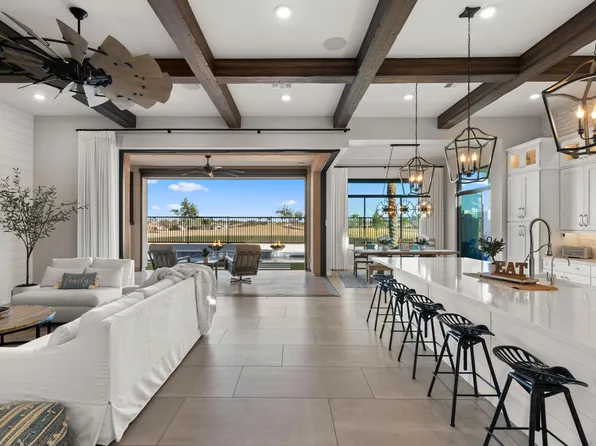 6675 S GIRALDA Avenue, Gilbert, AZ 85298