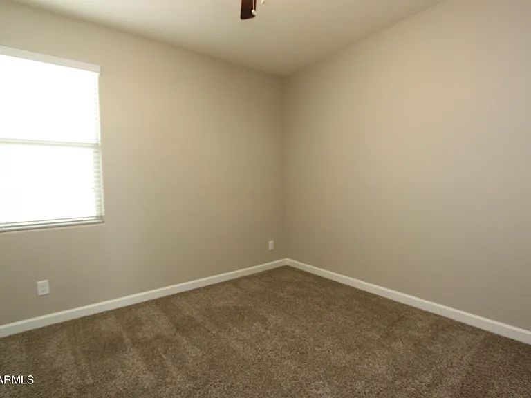 43522 W Snow Dr — Photo 10