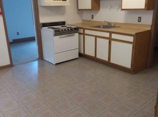 424 River St, Woonsocket, RI 02895