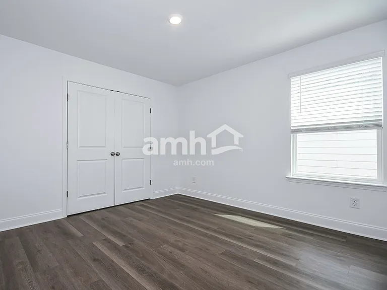 416 Armstrong Curv — Photo 15