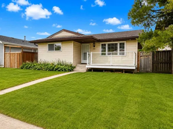 6607 N Malvern Rd NE, Calgary, AB T2A 5C3