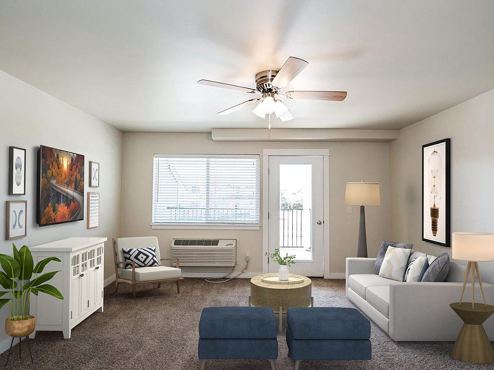 Spacious Living Room at Madison Park