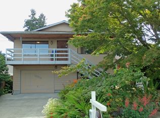 10018 44th Ave SW, Seattle, WA 98146